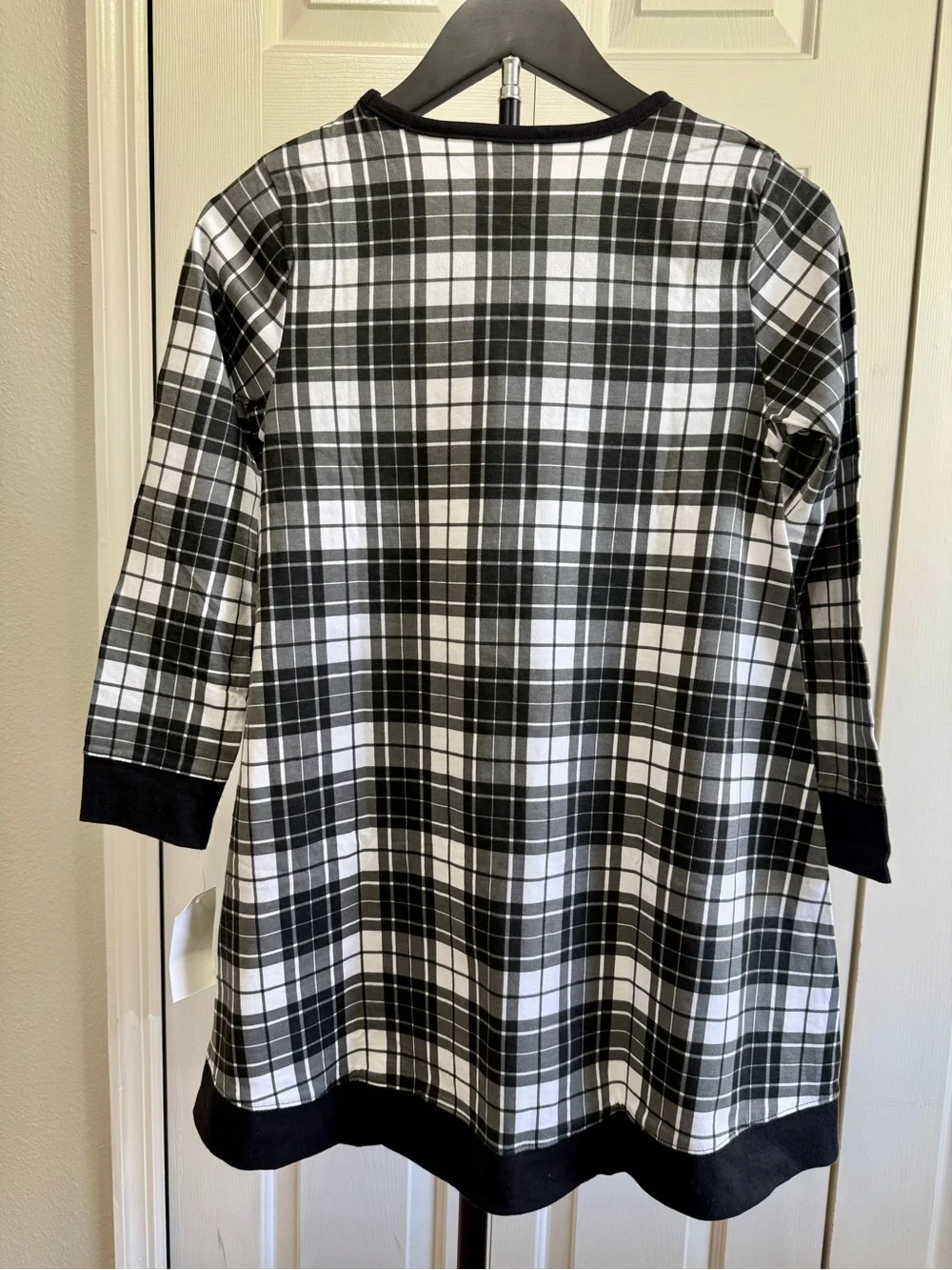 Girls' Black & White Plaid Long-Sleeve Casual Dress